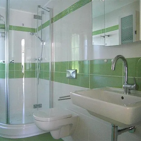 Apartment Am Rosengarten *