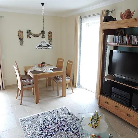 Apartment Am Rosengarten *